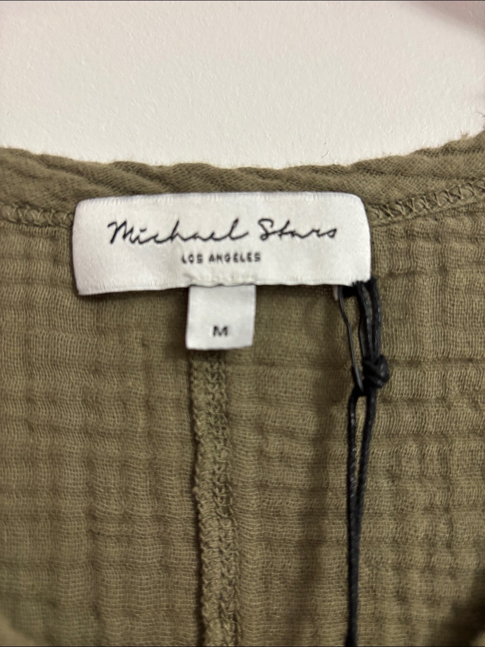 NWT Michael Stars Draya V-Neck Cotton Double Gauze Top Olive Size Medium - Picture 7 of 10